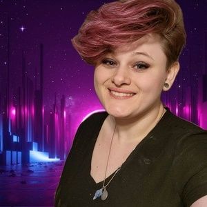 Meet your Posher, Dee